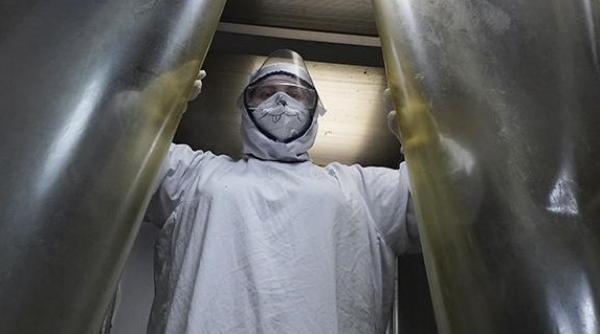 Experții americani și-au revizuit PREVIZIUNILE. Când scăpăm de VIRUS