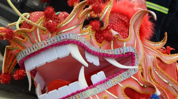 În China se împart BANI. O nouă strategie marca Beijing