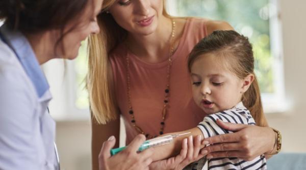 Covid-19. Pediatrii germani solicită vaccinarea urgentă a unor copii