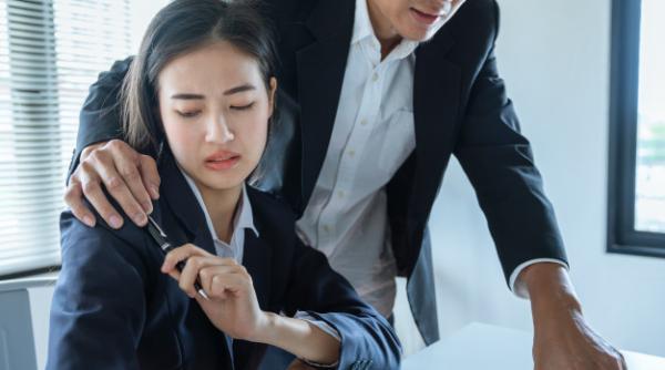 STUDIU - Hărțuirea SEXUALĂ la locul de muncă. Ce spun ANGAJAȚII