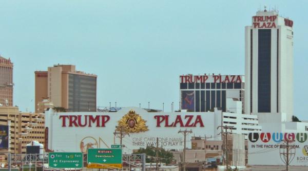 Cazinou construit de Trump, DEMOLAT. Imagini SPECTACULOASE VIDEO