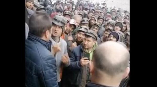 Minerii, în a treia zi de proteste: Mincinosule, BANII, mă! Adu` banii