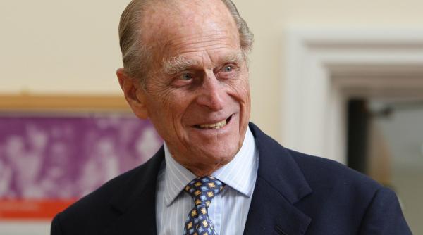 Harry s-a autoizolat ca să plece URGENT în Anglia. Ce semnificație are