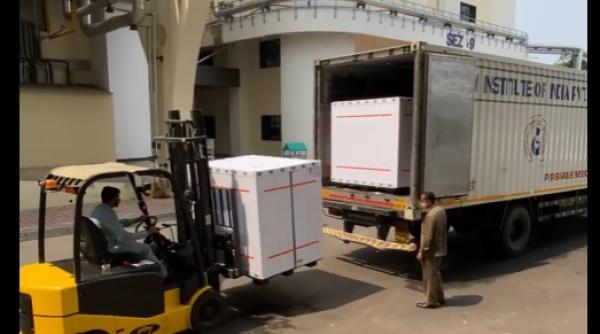 Ucraina primește vaccinul. Negocieri direct la fabrica din India