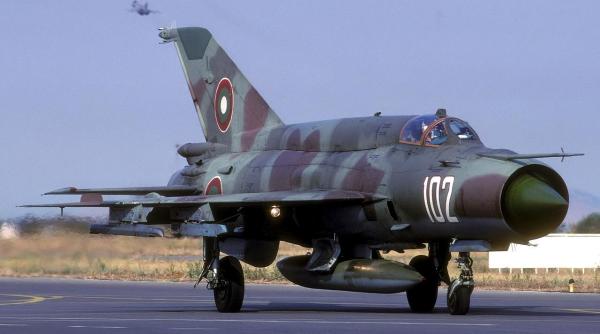 MiG-21 LanceR, implicat într-un incident aviatic. Echipajul nu a fost rănit