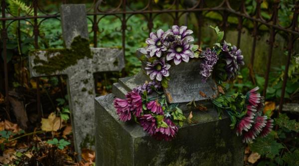 Tăieri. AJUTORUL de DECES va fi redus. Cine poate încasa banii