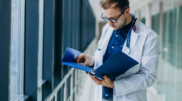 Pachete medicale pentru români. Noutăți și surprize