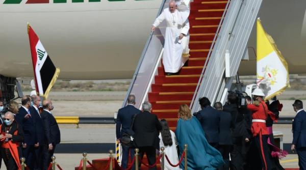 Cea mai riscantă vizită a Papei. 'O datorie față de o țară martirizată de atâția ani'