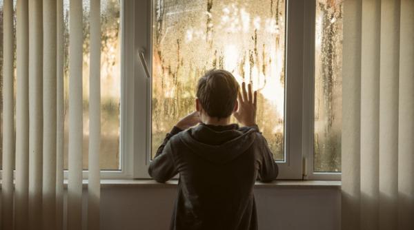 Cum a afectat izolarea copiii și tinerii. Studiu UNICEF