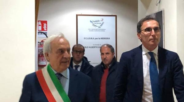 Prins cu mâța-n sac, primarul orașului Corleone, demisionează