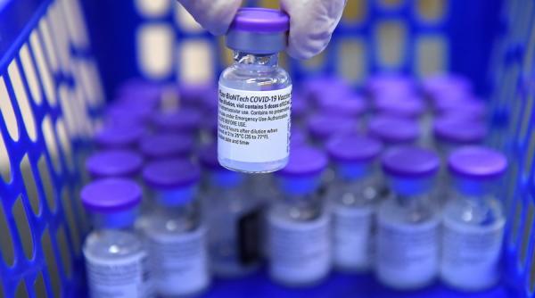 224.640 de doze de vaccin Pfizer ajung luni în Româmia