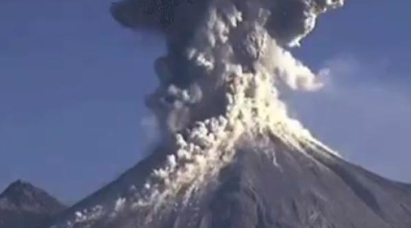 Vulcanul a ERUPT. DEZASTRU de proporții lăsat în urmă