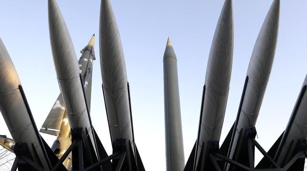 Ministrul rus al Apărării RIDICĂ tonul: Să nu ÎNDRĂZNIȚI