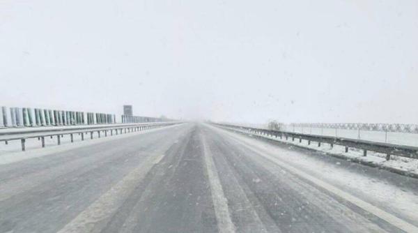 Ninsoare pe A1 iar pe A2 și A3 carosabilul este umed