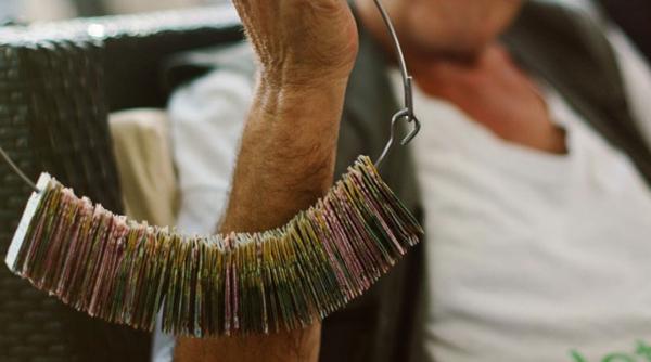 Pensionarii, victime sigure ale escrocilor. Avertismentul Loteriei Naționale