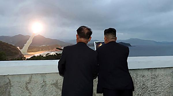 Coreea de Nord și-a scos iar jucăriile la vedere și sperie lumea