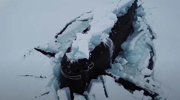 Submarinele nucleare rusești au luat cu asalt Arctica VIDEO