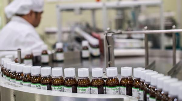 Vaccinuri COVID-19. Franța începe să producă masiv