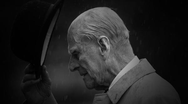 Abdică Elisabeta a II-a după moarte prințului Philip?