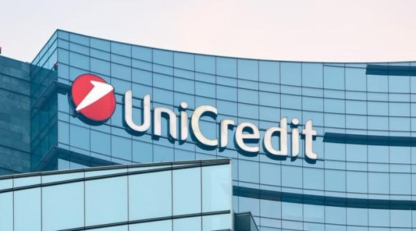 Salariul de nabab al șefului Unicredit sperie investitorii