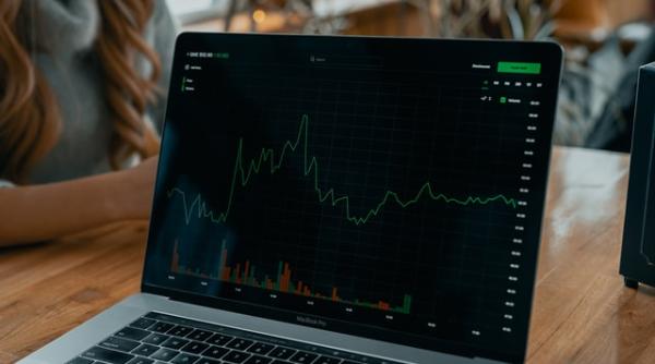 Aproape un miliard de lei, pierderi pe Bursa de la București