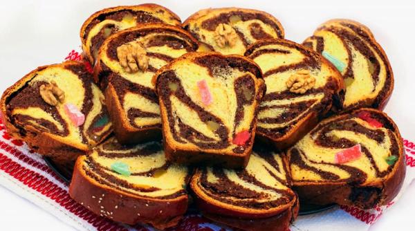 Masa de PAȘTE: Unde se găsesc cei mai IEFTINI COZONACI