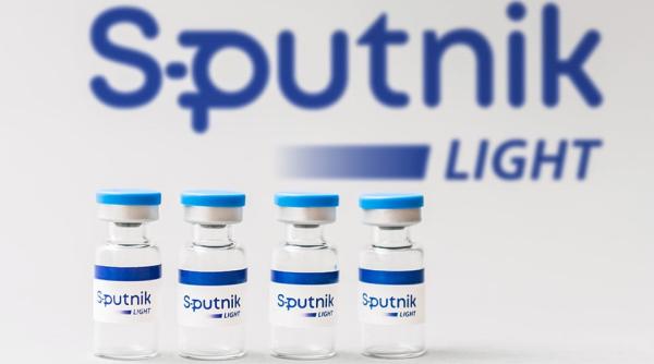 COVID-19. Rusia a omologat vaccinul monodoză ”Sputnik Light”