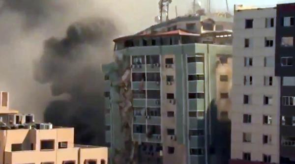 Israelul a bombardat birourile agențiilor internaționale de presă VIDEO