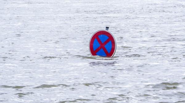 Cod galben de INUNDAȚII pentru ȘAPTE județe, până la ora 24,00