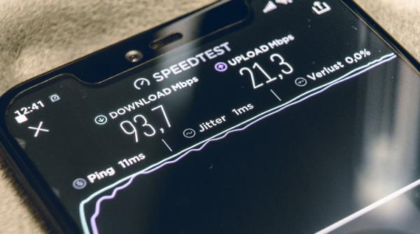 România, pe cale să rateze licitația 5G în anul 2021. Pierderea estimată, 1 miliard de euro