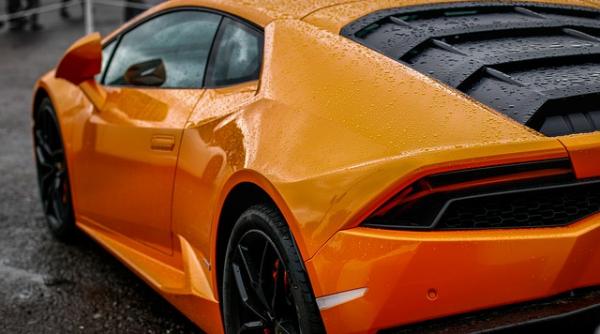 Ofertă de 7,5 miliarde euro pentru Lamborghini. Cine dă atât