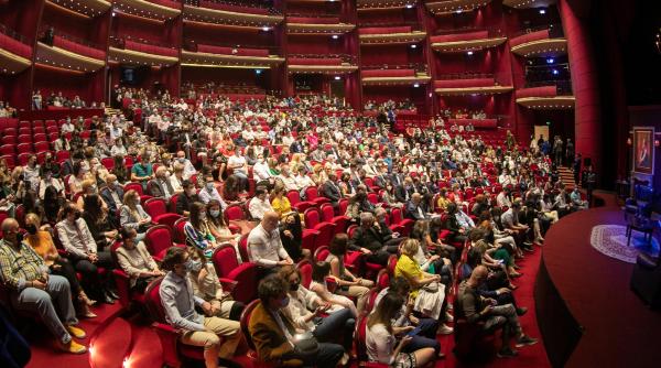 Noi relaxări, așteptate în România. Ce se întâmplă cum spectacolele