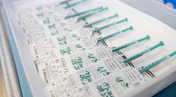 COVID-19. O persoană vaccinată poate transmite boala? Noi descoperiri