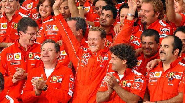 Jean Todt, fostul șef al scuderiei Ferrari, îl vizitează adesea pe Michael Schumacher