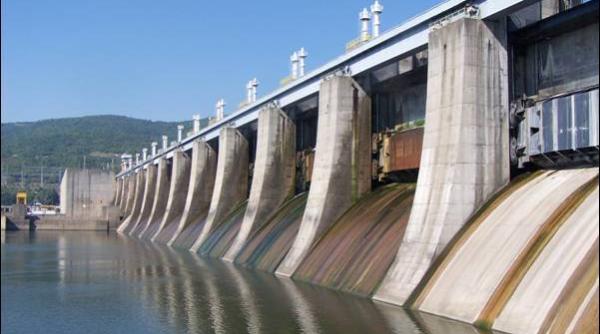 România exportă curent electric. Producție record, anunțată de Transelectrica