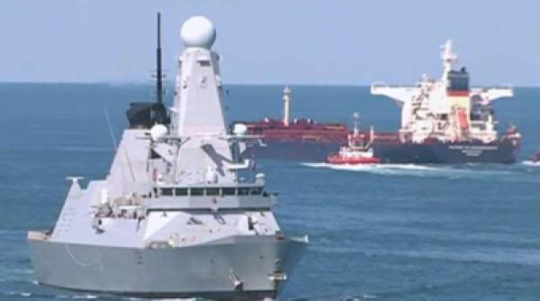 Iranul mai pierde o navă-fanion. De ce s-a scufundat