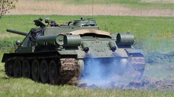 Britanicii au dat MILIARDE pe niște tancuri, iar acum REGRETĂ