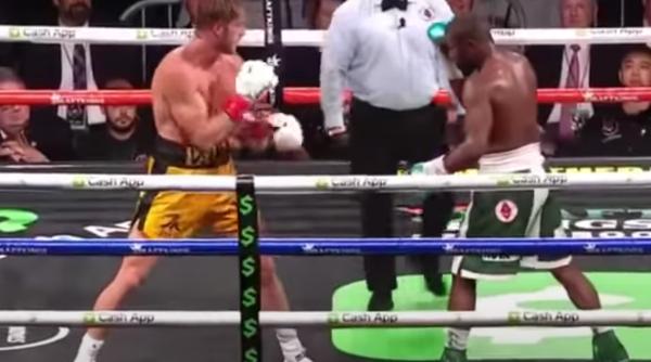 Box între Floyd Mayweather și un celebru youtuber. Cum s-a terminat partida