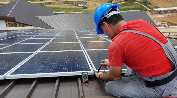 Furnizor: Trecerea la energia verde, limitată de acești factori