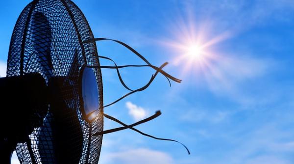 Fără apă caldă, bucureștenii se vor topi de CĂLDURĂ