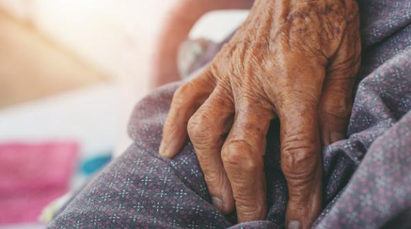 Ce mănâncă oamenii care trăiesc peste 100 de ani