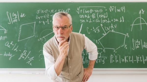 Pensionare. La ce vârstă se poate ieși la pensie în 2021