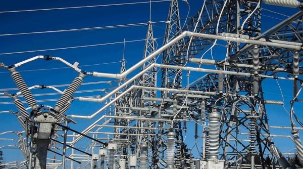 Canicula face ravagii: Consumul de electricitate, aruncat în aer. Cifrele Transelectrica