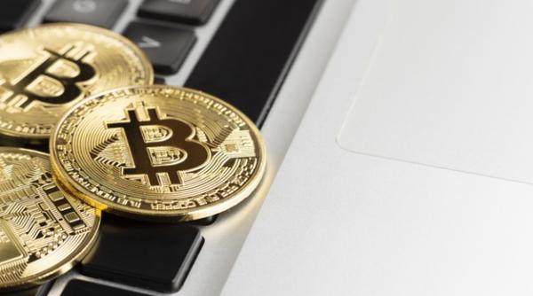 Ponderea Chinei în minarea de BITCOIN este în SCĂDERE