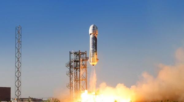 A fost sau n-a fost. Cine spune Bezoz că a fost primul 'civil' în spațiu