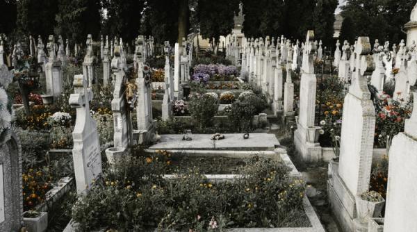 Ajutor de DECES. Cine poate beneficia și cum