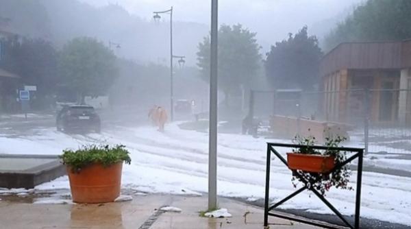 Avertizare nowcasting. Coduri Roșii pentru mai multe JUDEȚE