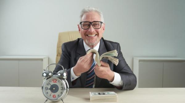 Ce salariu are șeful unei COMPANII municipale din București