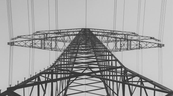 Preț RECORD la energie electrică în Spania! Care sunt cauzele