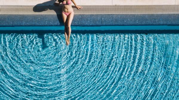 Fiscul vânează piscinele nedeclarate pe Google Maps